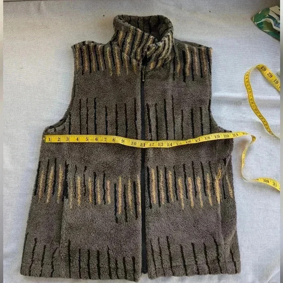 Sherpa Vest Brown Print Pattern Detail Duffel Size M - Picture 3 of 4